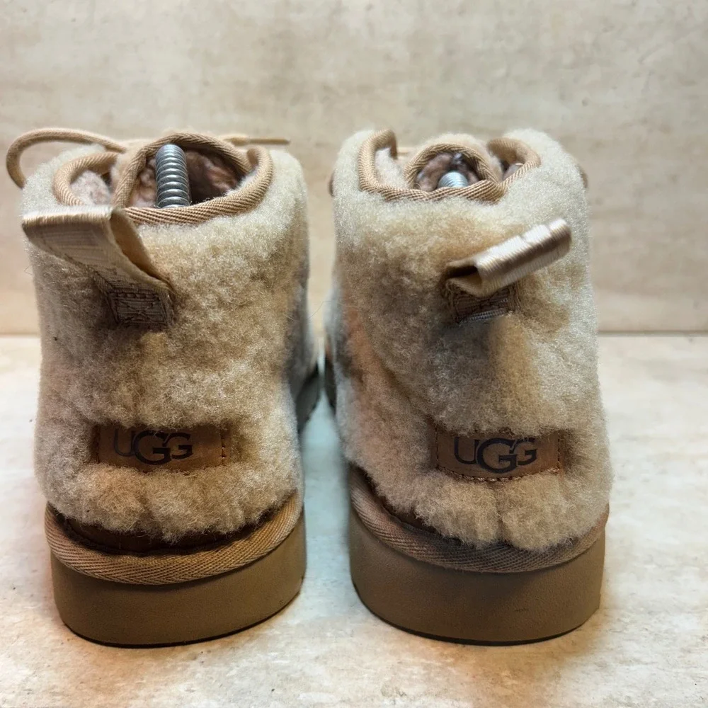 UGG Neumel Fluff Mens Boots Sand‎ Tan Sheepskin Lace Up Chukka 1120763 Size 7